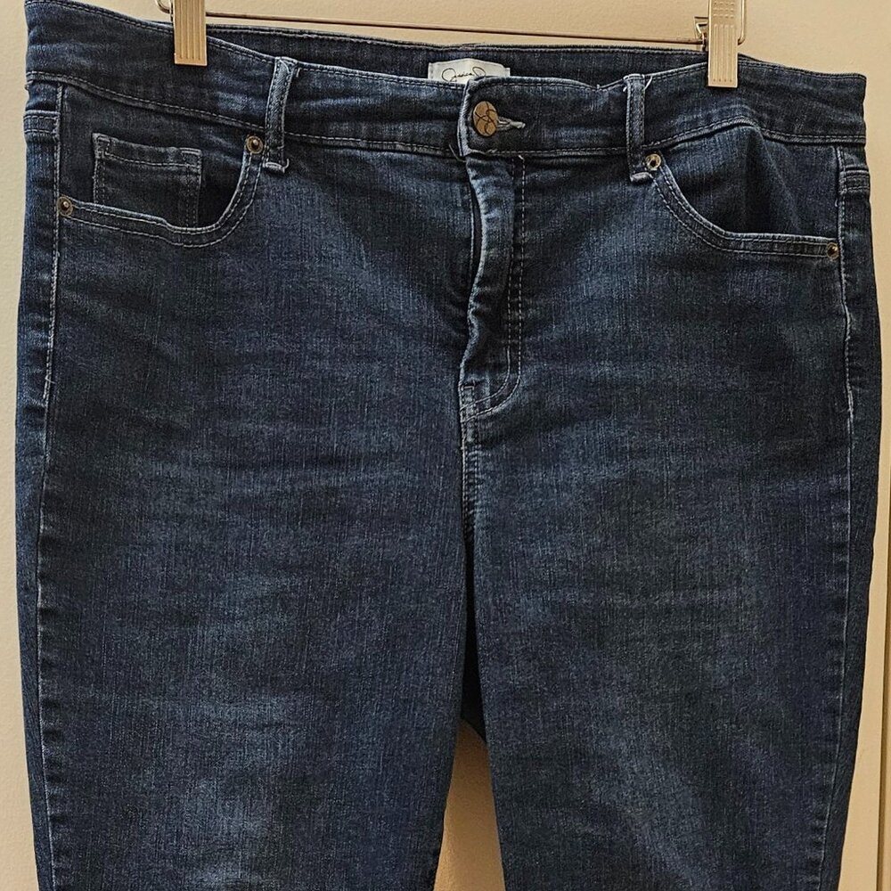 Jessica Simpson Women's Classic Skinny Jean Size 16